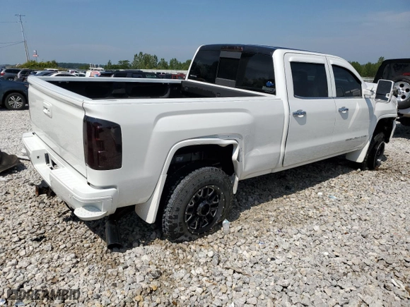 2015 GMC Sierra 2500HD available WiFi Denali with VIN 1GT120E81FF184321, listed as a Copart auction lot 68894234 with 177,216 mi miles and Clean Title. Bid and sale history available at carsss.com. Image 3.
