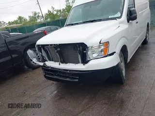 2019 Nissan NV Cargo SV z VIN 1N6BF0LY6KN810650, wystawiony jako IAAI lot #42322570 z przebiegiem 119 458 mil mil oraz . Historia ofert i sprzedaży dostępna na DreamBid. Obrazek 12.