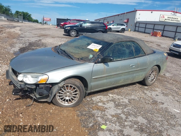 2005 Chrysler Sebring Touring z VIN 1C3EL55R25N567343, wystawiony jako IAAI lot #42447317 z przebiegiem Nie podano mil oraz . Historia ofert i sprzedaży dostępna na DreamBid. Obrazek 2.