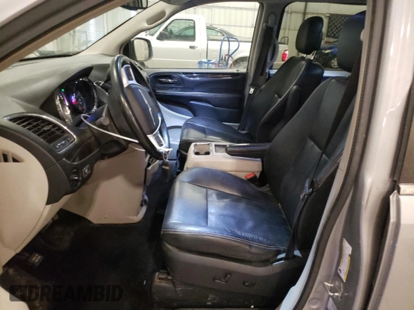 2016 Chrysler Town & Country Touring with VIN 2C4RC1BG9GR172834, listed as a Copart auction lot 51060625 with 153,173 mi miles and Salvage Title. Bid and sale history available at carsss.com. Image 7.