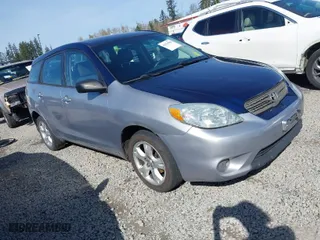 2005 Toyota Matrix STD with VIN 2T1KR32E05C455047, listed as a IAAI auction lot 41924568 with 238,598 mi miles. Bid and sale history available at carsss.com. Image 1.