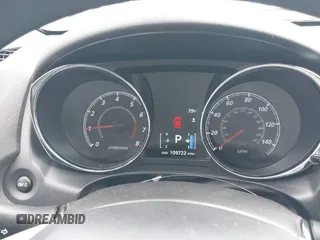 2018 Mitsubishi Outlander ES z VIN JA4AP3AU6JZ006542, wystawiony jako IAAI lot #42253505 z przebiegiem 109 722 mil mil oraz . Historia ofert i sprzedaży dostępna na DreamBid. Obrazek 7.