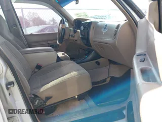 2000 Ford Explorer Eddie Bauer с VIN 1FMDU64E8YZC68666, выставлен на аукционе IAAI как лот 41907569 с пробегом 218 204 миль миль и . История ставок и продаж доступна на DreamBid. Изображение 5.