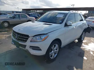 2013 Mercedes-Benz M 350 with VIN 4JGDA2EB9DA148311, listed as a IAAI auction lot 41131650 with 143,868 mi miles and . Bid and sale history available at DreamBid. Image 2.