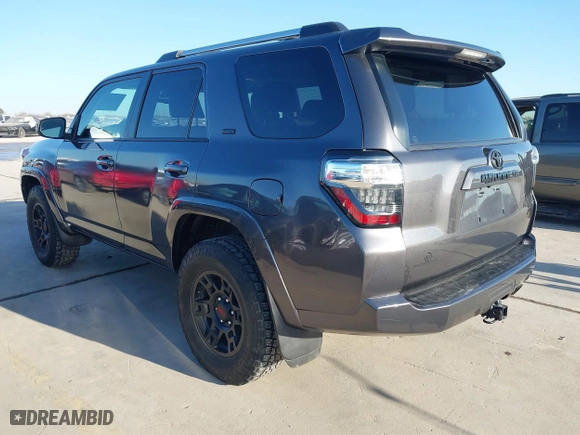 2022 Toyota 4Runner SR5 Premium with VIN JTENU5JR8N5976070, listed as a IAAI auction lot 41020850 with 29,666 mi miles. Bid and sale history available at carsss.com. Image 3.