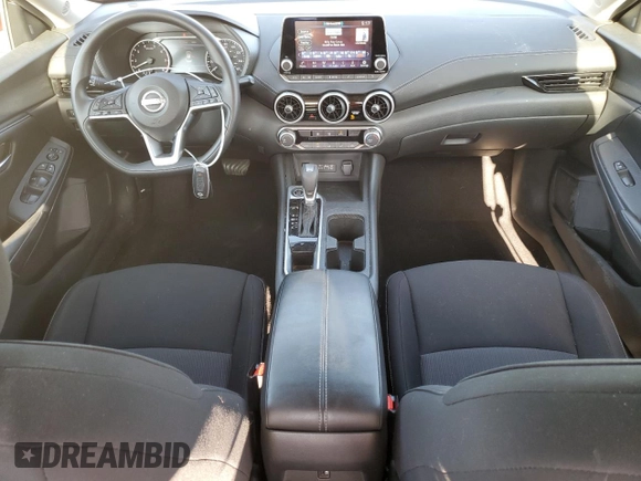 2024 Nissan Sentra SV z VIN 3N1AB8CV0RY207305, wystawiony jako Copart lot #55623055 z przebiegiem 17 956 mil mil oraz Szkoda całkowita • Salvage title. Historia ofert i sprzedaży dostępna na DreamBid. Obrazek 8.