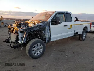 2023 Ford F-250 XL z VIN 1FT7X2BN3PED11417, wystawiony jako Copart lot #84275514 z przebiegiem 587 mil mil oraz Szkoda całkowita • Salvage title. Historia ofert i sprzedaży dostępna na DreamBid. Obrazek 1.