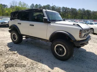 2021 Ford Bronco with VIN 1FMEE5DP2MLA87380, listed as a Copart auction lot 48751495 with 39,568 mi miles and Salvage Title. Bid and sale history available at DreamBid. Image 4.
