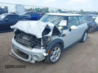 2011 MINI Hardtop with VIN WMWSU3C5XBT092450, listed as a IAAI auction lot 42409929 with 168,528 mi miles and . Bid and sale history available at DreamBid. Image 17.