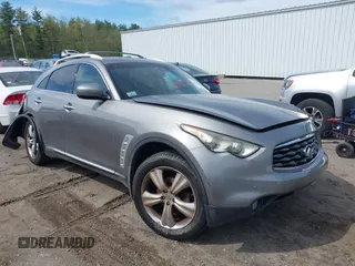2009 Infiniti FX z VIN JNRAS18W99M151079, wystawiony jako IAAI lot #42210211 z przebiegiem 135 438 mil mil oraz . Historia ofert i sprzedaży dostępna na DreamBid. Obrazek 1.