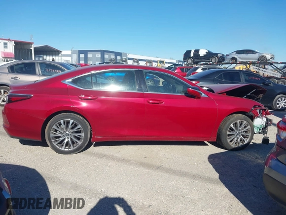 2020 Lexus ES with VIN 58ADZ1B13LU071276, listed as a IAAI auction lot 41298403 with 18,549 mi miles. Bid and sale history available at carsss.com. Image 13.