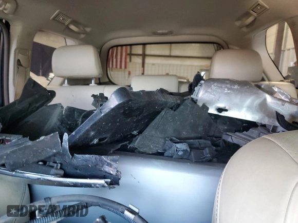 2015 Lexus GX 460 Luxury with VIN JTJJM7FX8F5093204, listed as a Copart auction lot 53700195 with 135,083 mi miles and Salvage title. Bid and sale history available at DreamBid. Image 10.