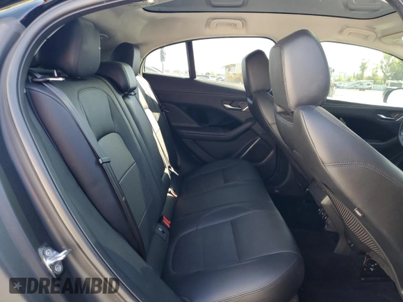 2019 Jaguar I-Pace S z VIN SADHB2S14K1F73583, wystawiony jako Copart lot #49225465 z przebiegiem 68 938 mil mil oraz Nie do naprawy • Non repairable. Historia ofert i sprzedaży dostępna na DreamBid. Obrazek 11.