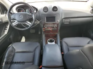 2011 Mercedes-Benz M 350 z VIN 4JGBB8GB3BA737632, wystawiony jako Copart lot #57589175 z przebiegiem 187 828 mil mil oraz Szkoda całkowita • Salvage title. Historia ofert i sprzedaży dostępna na DreamBid. Obrazek 8.