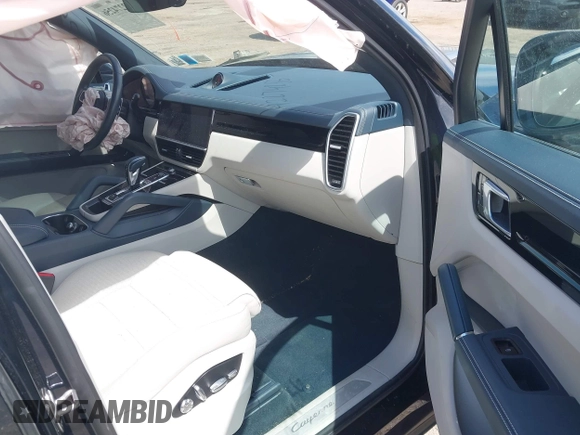 2020 Porsche Cayenne z VIN WP1AA2AYXLDA02335, wystawiony jako IAAI lot #42274256 z przebiegiem 69 113 mil mil oraz . Historia ofert i sprzedaży dostępna na DreamBid. Obrazek 5.