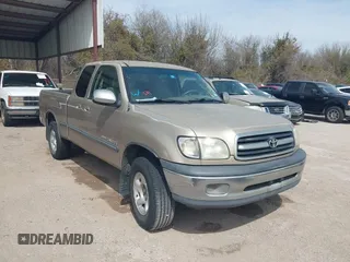 2001 Toyota Tundra SR5 with VIN 5TBRN34151S164722, listed as a IAAI auction lot 41746873 with 512,247 mi miles and . Bid and sale history available at DreamBid. Image 1.