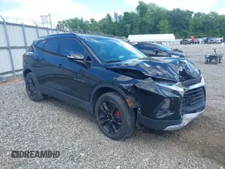 2019 Chevrolet Blazer z VIN 3GNKBDRS1KS666169, wystawiony jako IAAI lot #42194716 z przebiegiem 56 164 mil mil oraz . Historia ofert i sprzedaży dostępna na DreamBid. Obrazek 1.