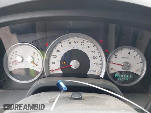 2007 Dodge Dakota SLT z VIN 1D7HE48K27S127788, wystawiony jako IAAI lot #42311626 z przebiegiem 357 130 mil mil oraz . Historia ofert i sprzedaży dostępna na DreamBid. Obrazek 7.