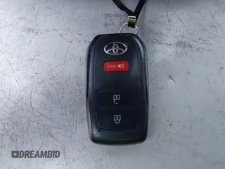 2023 Toyota Prius LE z VIN JTDADABU6P3001399, wystawiony jako IAAI lot #42137395 z przebiegiem 37 716 mil mil oraz . Historia ofert i sprzedaży dostępna na DreamBid. Obrazek 11.