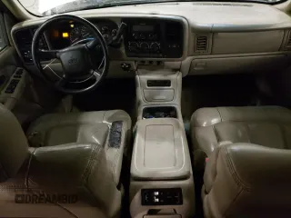 2002 Chevrolet Suburban LT with VIN 3GNFK16Z62G349461, listed as a Copart auction lot 50222035 with 384,687 mi miles and Salvage Title. Bid and sale history available at carsss.com. Image 8.