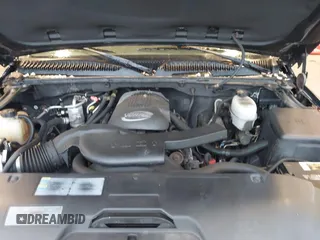 2004 Chevrolet Tahoe Special Service with VIN 1GNEK13V24J204920, listed as a IAAI auction lot 42226190 with 227,810 mi miles and . Bid and sale history available at DreamBid. Image 10.