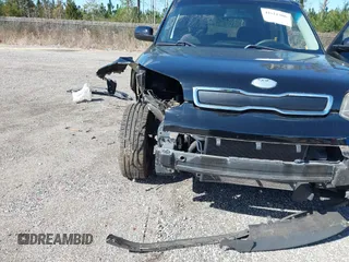 2015 Kia Soul z VIN KNDJN2A29F7165059, wystawiony jako IAAI lot #41621306 z przebiegiem 122 864 mil mil oraz . Historia ofert i sprzedaży dostępna na DreamBid. Obrazek 6.