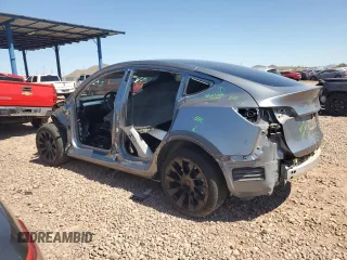 2024 Tesla Model Y Long Range z VIN 7SAYGDEE6RA322800, wystawiony jako Copart lot #49470595 z przebiegiem 16 372 mil mil oraz Szkoda całkowita • Salvage title. Historia ofert i sprzedaży dostępna na DreamBid. Obrazek 2.