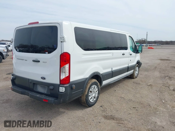2015 Ford Transit XL with VIN 1FBZX2ZM8FKB27908, listed as a IAAI auction lot 41733058 with 175,342 mi miles and . Bid and sale history available at DreamBid. Image 4.