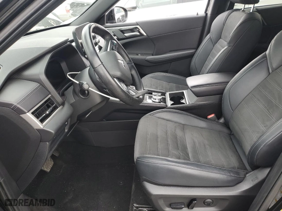 2024 Mitsubishi Outlander SE with VIN JA4J4VA89RZ033141, listed as a Copart auction lot 50378195 with 16,221 mi miles and Salvage Title. Bid and sale history available at carsss.com. Image 7.