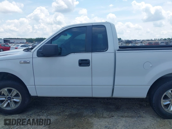2007 Ford F-150 XL z VIN 1FTRF12W07NA59933, wystawiony jako IAAI lot #42491520 z przebiegiem Nie podano mil oraz . Historia ofert i sprzedaży dostępna na DreamBid. Obrazek 14.