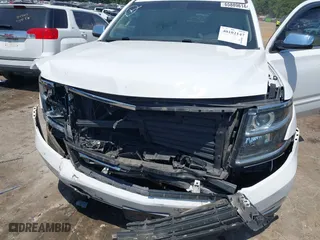 2018 Chevrolet Tahoe Premier with VIN 1GNSCCKCXJR324733, listed as a IAAI auction lot 40102147 with 119,134 mi miles. Bid and sale history available at carsss.com. Image 6.
