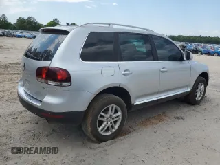 2008 Volkswagen Touareg V6 z VIN WVGBE77L98D003580, wystawiony jako Copart lot #52444235 z przebiegiem 150 876 mil mil oraz Szkoda całkowita • Salvage title. Historia ofert i sprzedaży dostępna na DreamBid. Obrazek 3.