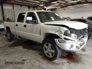 2006 GMC Sierra 2500HD SL with VIN 1GTHK23D06F205671, listed as a IAAI auction lot 42521986 with 146,892 mi miles and . Bid and sale history available at DreamBid. Image 1.