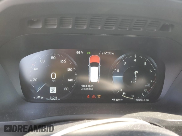 2022 Volvo XC90 Momentum with VIN YV4102PK6N1801537, listed as a Copart auction lot 46426435 with 31,019 mi miles and Salvage Title. Bid and sale history available at carsss.com. Image 9.