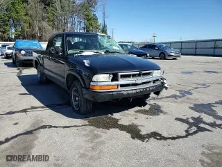 2002 Chevrolet S-10 LS with VIN 1GCCS19W828158031, listed as a Copart auction lot 45919795 with 236,240 mi miles and Salvage Title. Bid and sale history available at carsss.com. Image 11.