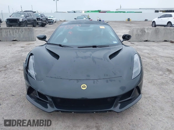 2024 Lotus Emira First Edition z VIN SCCLEKAXXRHA12761, wystawiony jako IAAI lot #41493599 z przebiegiem 10 949 mil mil oraz . Historia ofert i sprzedaży dostępna na DreamBid. Obrazek 12.