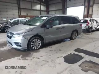 2018 Honda Odyssey LX with VIN 5FNRL6H21JB067863, listed as a IAAI auction lot 40432996 with 224,723 mi miles. Bid and sale history available at carsss.com. Image 17.
