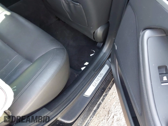 2017 Genesis G80 3.8L with VIN KMHGN4JEXHU178323, listed as a IAAI auction lot 41678966 with 63,268 mi miles. Bid and sale history available at carsss.com. Image 8.