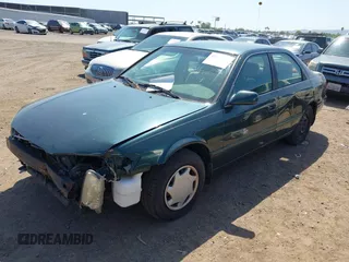 2000 Toyota Camry CE z VIN 4T1BG22K9YU931157, wystawiony jako IAAI lot #42370152 z przebiegiem 222 721 mil mil oraz . Historia ofert i sprzedaży dostępna na DreamBid. Obrazek 2.