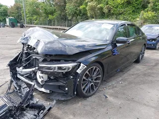 2022 BMW 7 Series 750i xDrive с VIN WBA7U2C0XNCH39635, выставлен на аукционе IAAI как лот 42182523 с пробегом Не указан миль и . История ставок и продаж доступна на DreamBid. Изображение 16.