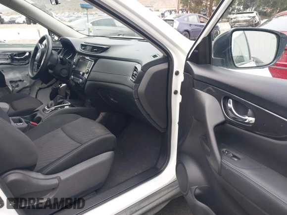 2018 Nissan Rogue SV with VIN KNMAT2MT7JP593232, listed as a IAAI auction lot 42141416 with 34,373 mi miles and . Bid and sale history available at carsss.com. Image 5.