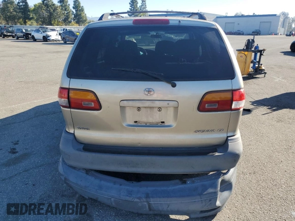 2002 Toyota Sienna CE with VIN 4T3ZF19C72U491366, listed as a Copart auction lot 50246145 with 130,795 mi miles and Salvage Title. Bid and sale history available at carsss.com. Image 6.