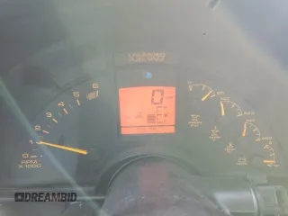 1993 Chevrolet Corvette z VIN 1G1YY23P5P5110452, wystawiony jako Copart lot #43111505 z przebiegiem 96 357 mil mil oraz Szkoda całkowita • Salvage title. Historia ofert i sprzedaży dostępna na DreamBid. Obrazek 9.