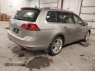 2015 Volkswagen Golf SportWagen TDI S with VIN 3VWCA7AU7FM500664, listed as a IAAI auction lot 41386763 with 115,716 mi miles. Bid and sale history available at carsss.com. Image 4.