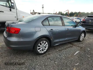2011 Volkswagen Jetta SE with VIN 3VWDZ7AJ7BM318475, listed as a Copart auction lot 63148335 with 125,266 mi miles and Clean title. Bid and sale history available at DreamBid. Image 3.