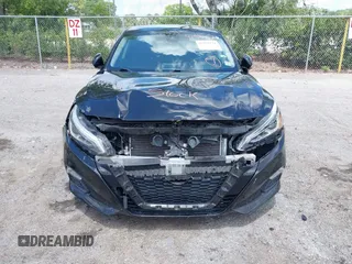 2020 Nissan Altima SR with VIN 1N4BL4CV5LC186805, listed as a IAAI auction lot 41933524 with 59,050 mi miles and . Bid and sale history available at carsss.com. Image 6.