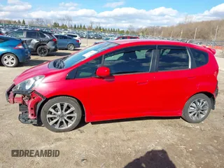2013 Honda Fit Sport with VIN JHMGE8H57DC070211, listed as a IAAI auction lot 41866545 with 113,235 mi miles. Bid and sale history available at carsss.com. Image 15.