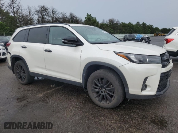 2019 Toyota Highlander SE with VIN 5TDJZRFH3KS975667, listed as a Copart auction lot 62555355 with 40,912 mi miles and Salvage title. Bid and sale history available at DreamBid. Image 4.