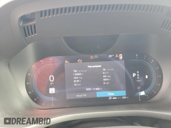 2023 Volvo XC60 Plus Bright Theme z VIN YV4L12RE2P1338733, wystawiony jako Copart lot #49918145 z przebiegiem 11 829 mil mil oraz Nie do naprawy • Non repairable. Historia ofert i sprzedaży dostępna na DreamBid. Obrazek 9.