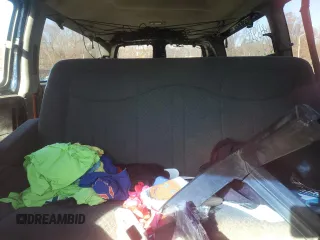 2001 GMC Savana z VIN 1GJHG39R711122618, wystawiony jako Copart lot #80872634 z przebiegiem Nie podano mil oraz Szkoda całkowita • Salvage title. Historia ofert i sprzedaży dostępna na DreamBid. Obrazek 10.